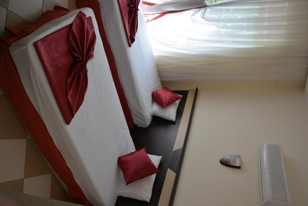 Yavuzhan Hotel Сиде Екстериор снимка