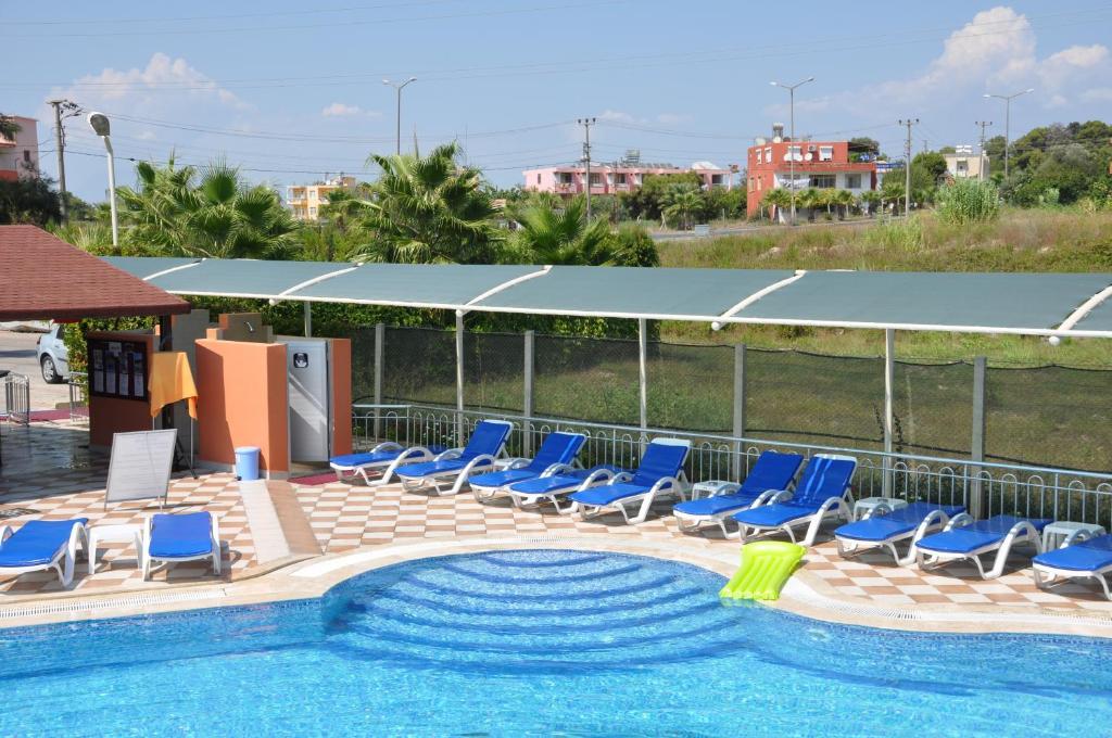Yavuzhan Hotel Сиде Екстериор снимка